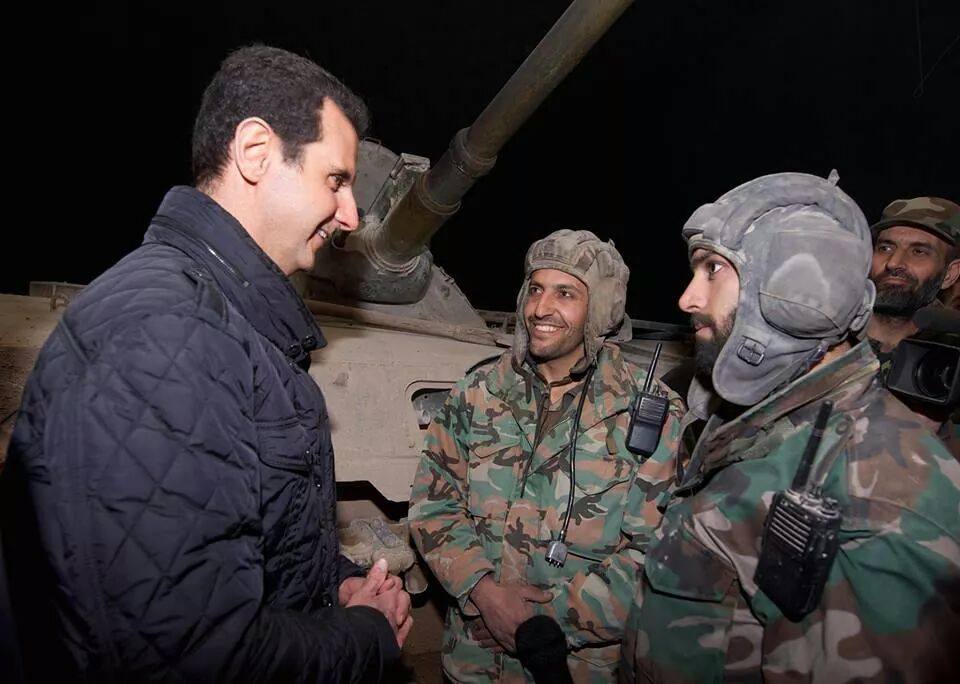 Assad Inspects Army Soldiers in Jobar in Damascus at Beginning of New Year